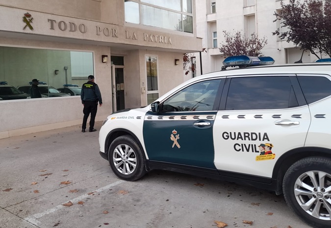 Imagen de La Guardia Civil esclarece 19 delitos de hurtos y robos con fuerza en interior de vehículos en Baeza