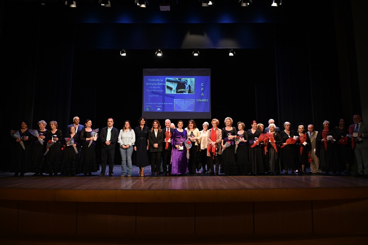 Imagen de La XV edición de ‘Viviendo la Semana Santa’ reúne a más de 400 personas en el Teatro Cervantes