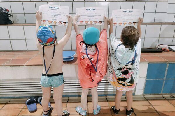 Imagen de Linaqua organiza actividades extraordinarias para el fin de curso de la piscina climatizada