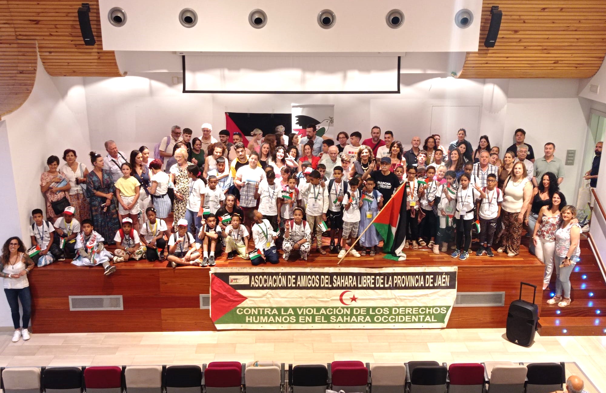 Imagen de Linares da la bienvenida a la alegría del verano con 'Vacaciones en Paz