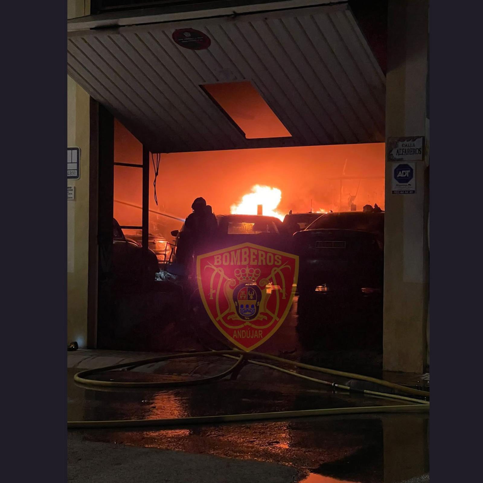 Imagen de Tragedia en Andújar: un taller calcinado y la lucha por reconstruir