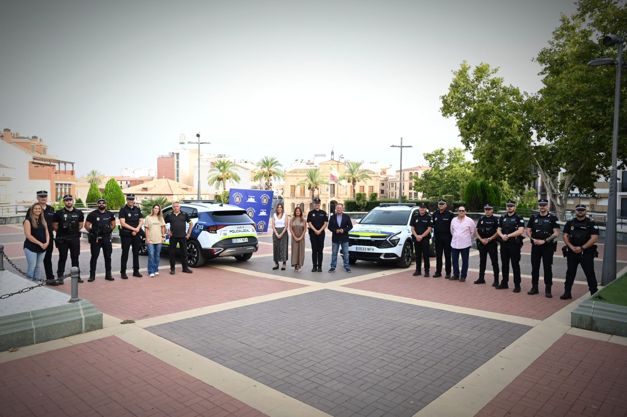 Imagen de Linares refuerza la flota de la Policía Local con dos vehículos híbridos enchufables