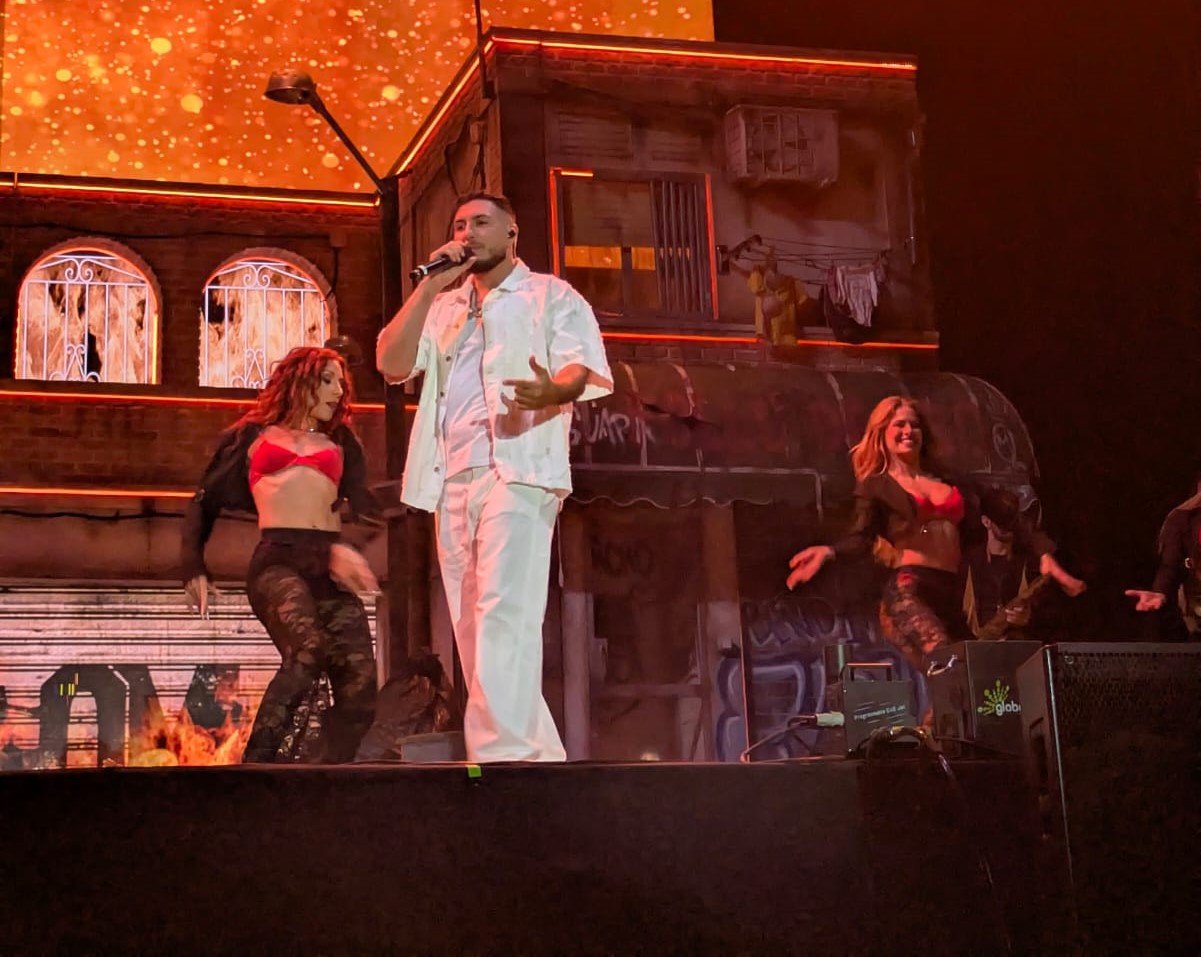 Imagen de Explosión de música y juventud en Linares: la Gran Fiesta Joven arrasa en la Estación de Madrid