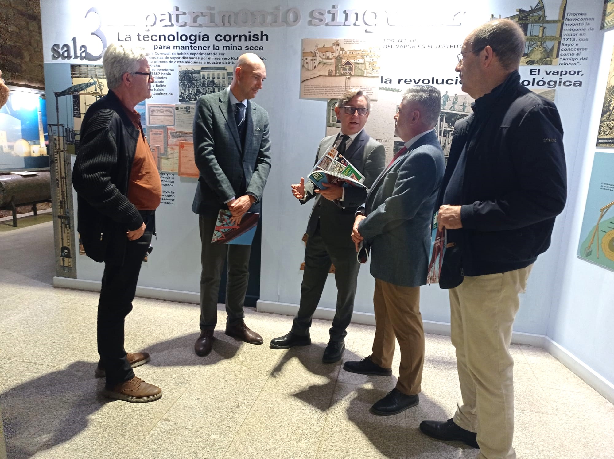 Imagen de Presentación del número 89 de Andalucía en la Historia en el Centro de Interpretación del Paisaje Minero de Linares