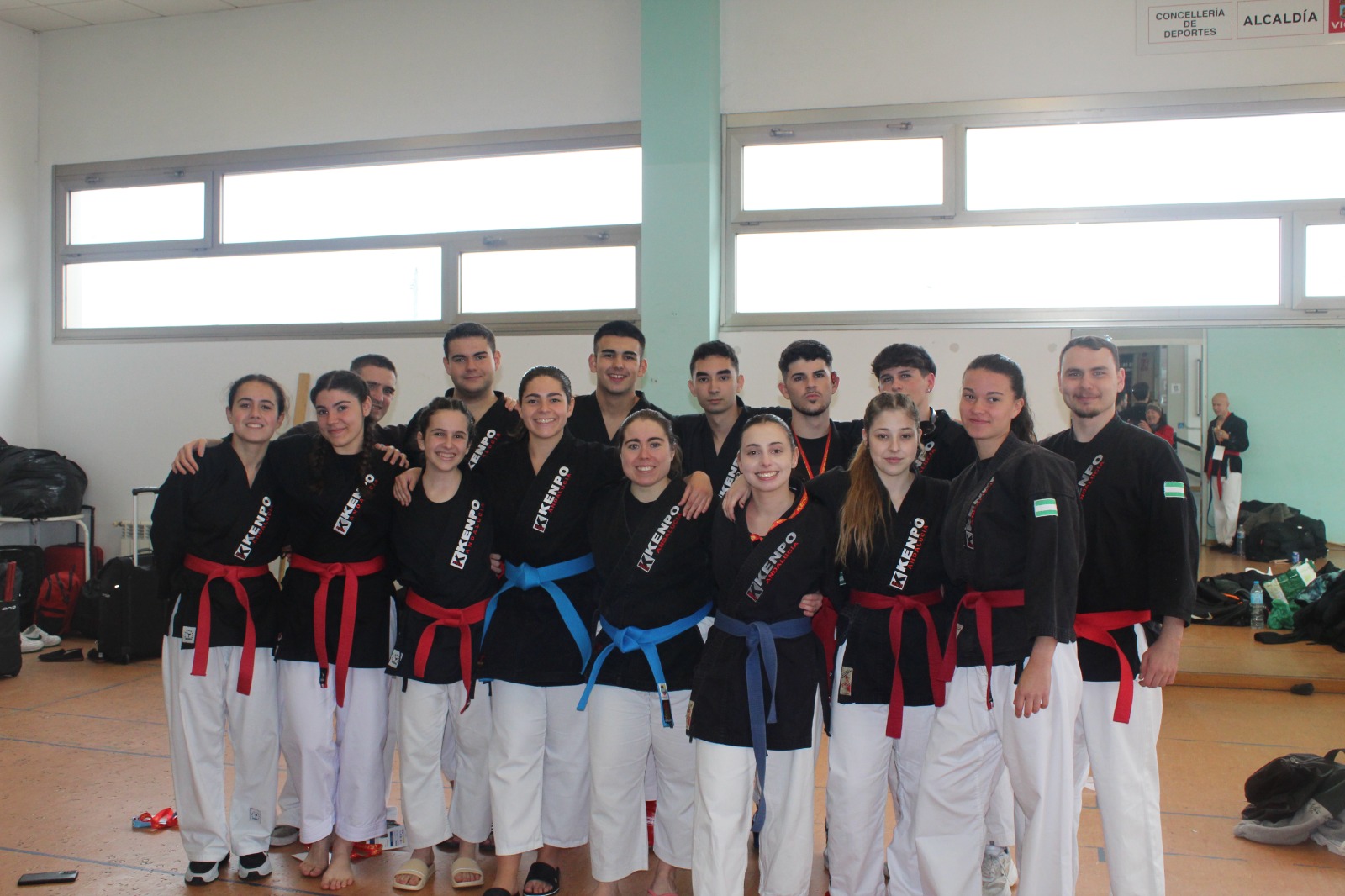 Imagen de Gran éxito del CD Estudio Martos en el Campeonato de España de Kenpo celebrado en Vigo