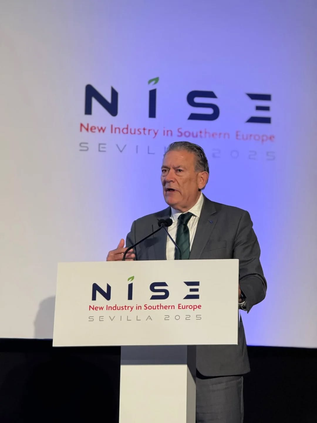 Imagen de Raúl Caro-Accino destaca en NISE Sevilla 2025 el impulso de Linares hacia la nueva industria sostenible