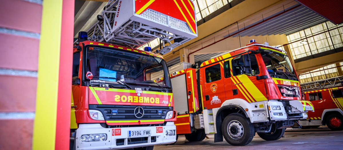 Imagen de Desalojados de manera preventiva 150 vecinos por un incendio de vivienda en Linares